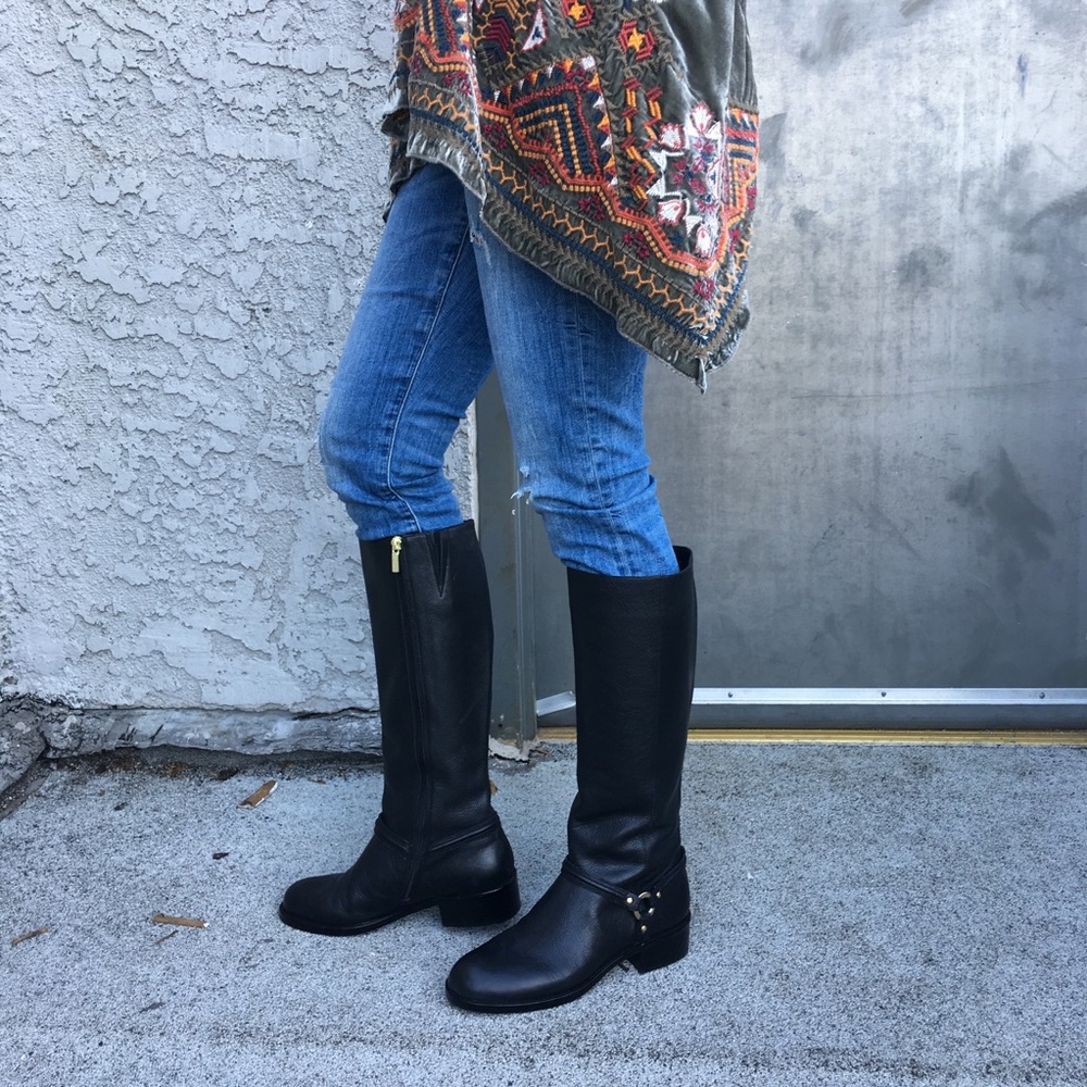 Women Banana Republic knee hi leather boots 7 1/2